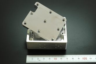 アルミ製の産業機械内装部品（A5052）